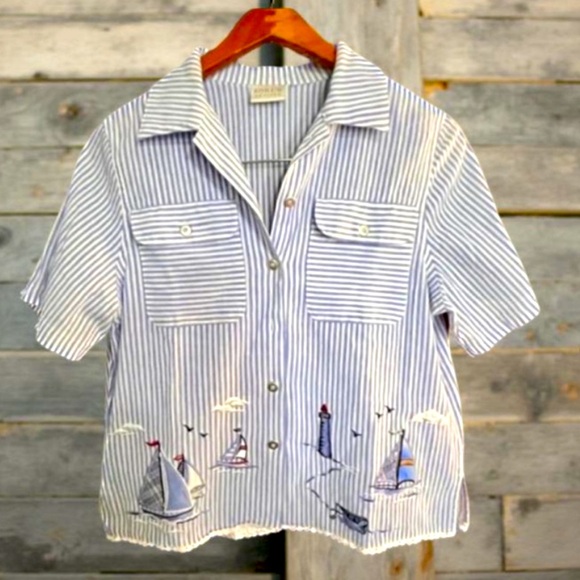 Koret Nautical shirt with embroidery & white lace Small - Picture 10 of 10